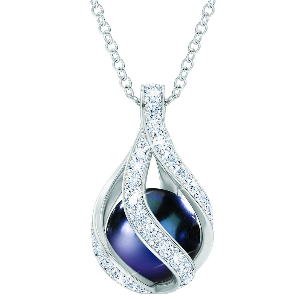 Love&#39;s Embrace Black Pearl &amp; Diamond Halskette